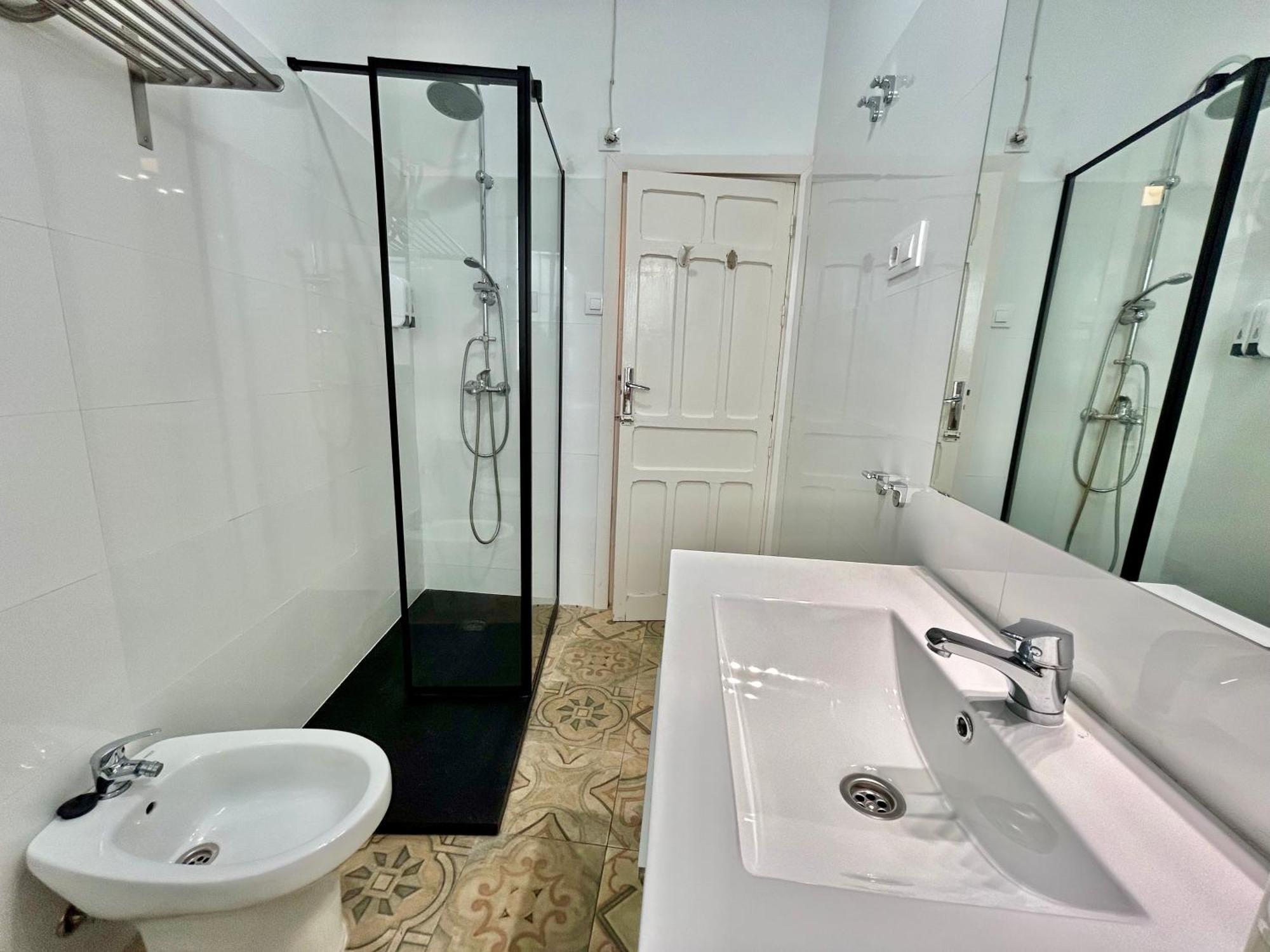 Acogedor Apt 8Pax 4Bdr 2Bth - Cozyhomesevilla1 Exterior photo