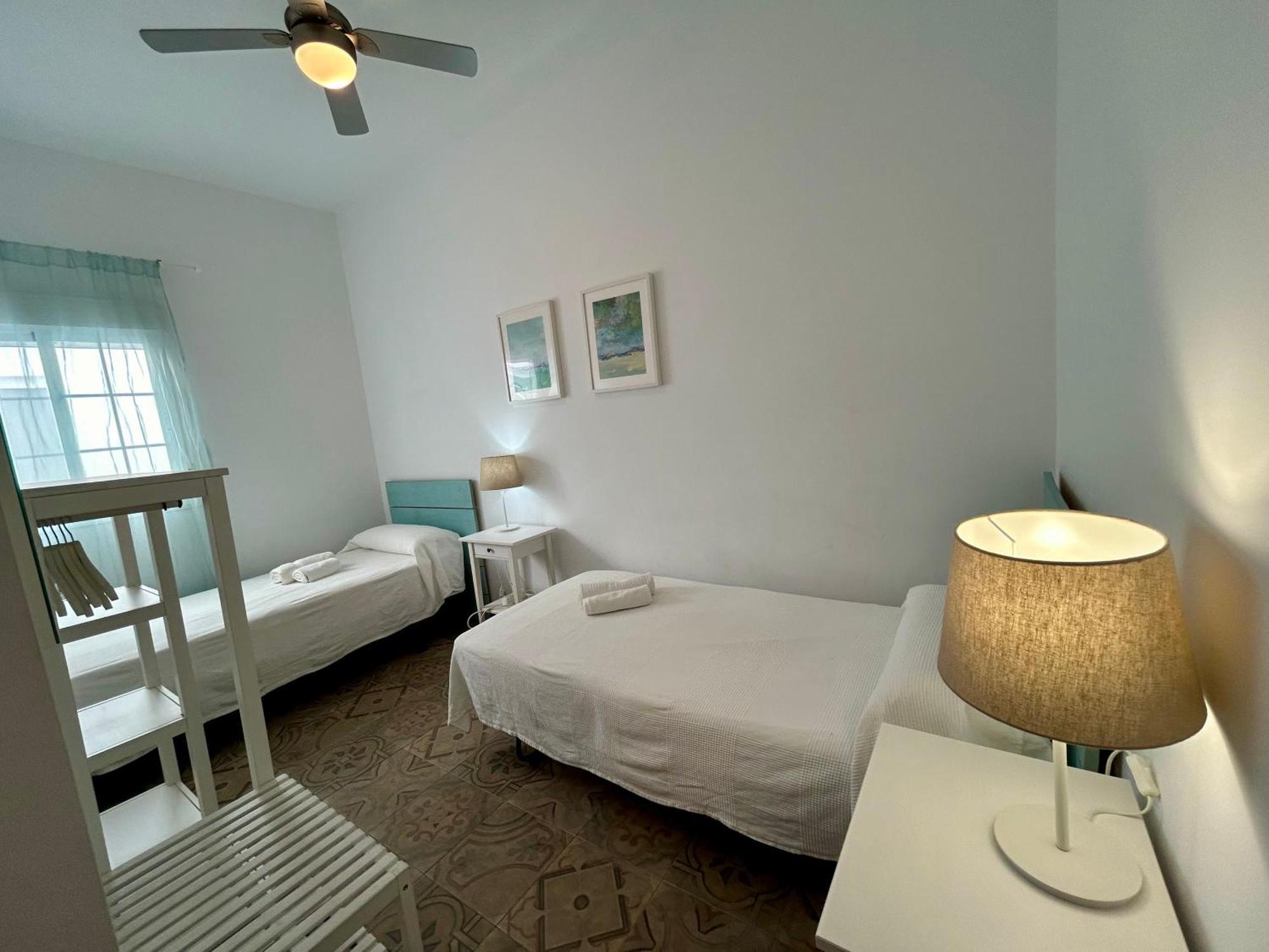 Acogedor Apt 8Pax 4Bdr 2Bth - Cozyhomesevilla1 Exterior photo