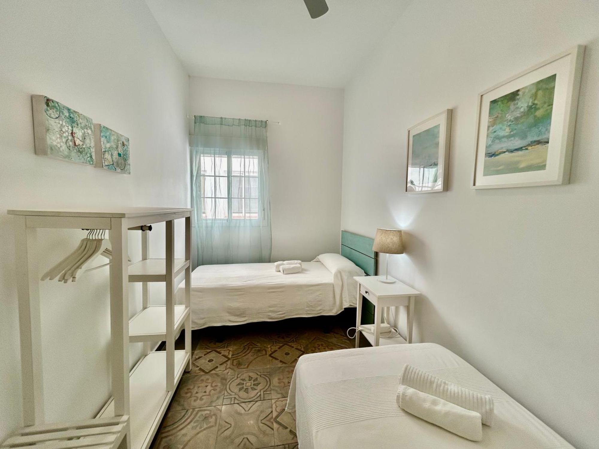 Acogedor Apt 8Pax 4Bdr 2Bth - Cozyhomesevilla1 Exterior photo